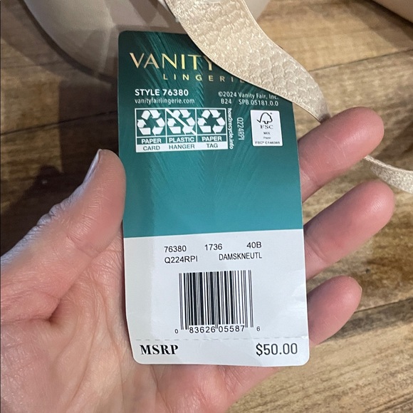 Vanity Fair Beauty Back for a smooth back, t-shirt bra 40B, NWT - Picture 7 of 7